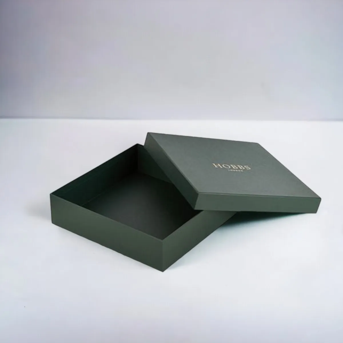 Custom Luxury Apparel Boxes
